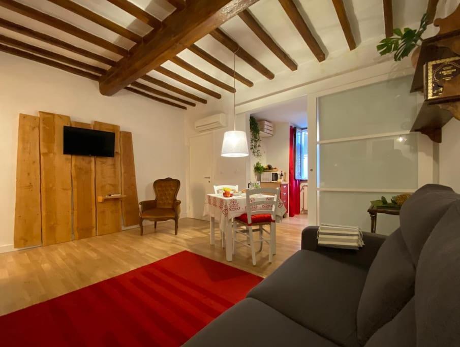 San Lorenzo Apartment In Red Florenz Exterior foto